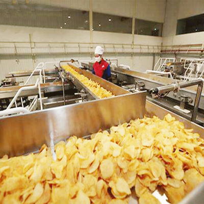 SUS304 Linha de produção de batatas fritas frescas 2000kg/h Aquecimento externo